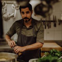 Küchenchef Markus Kobliha in der Küche