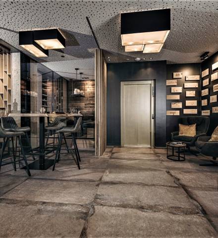 Weinkeller im Mia Alpina Alpina Vino