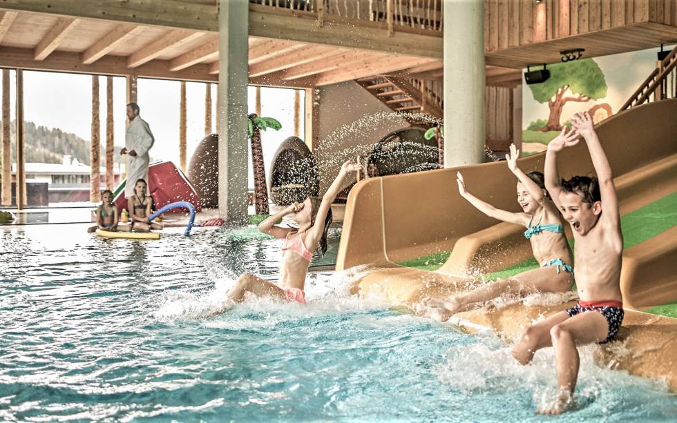 Mia Alpina Activity Pool